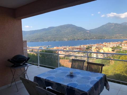 punta di buturetu House in Propriano