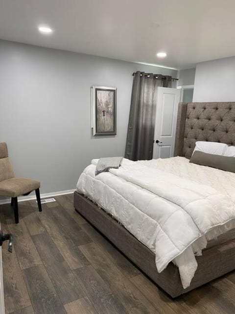 Modern 3Bed 2Bath Cozy Ranch with DIY Art Porch Villa in Indiana