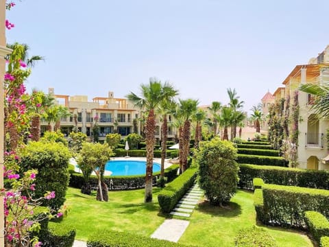 Property building, Natural landscape, Garden, Garden view, Pool view, Swimming pool, sunbed
