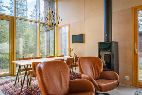 Communal lounge/ TV room, TV and multimedia, Living room, Seating area, Evening entertainment