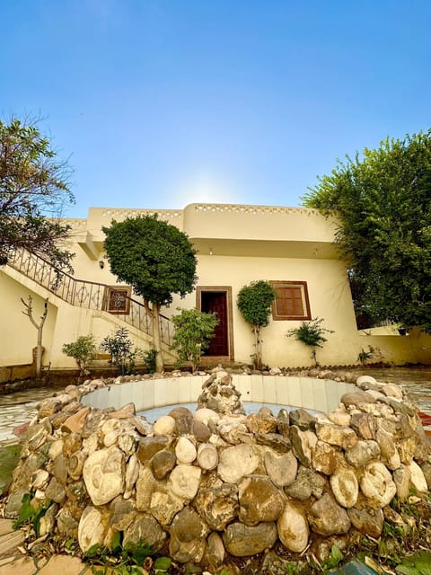 Property building, Day, Garden, Garden view
