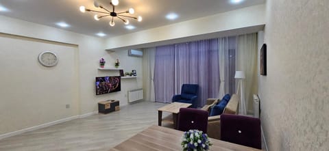 Communal lounge/ TV room, TV and multimedia, Seating area