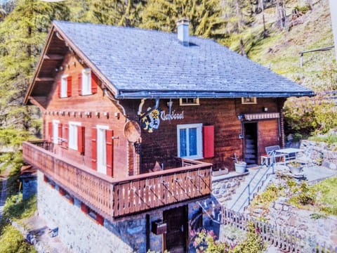 Ferienhaus Vardaval - Schmitten / GR Chalet in Canton of Grisons