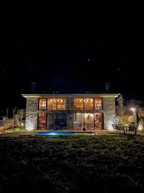 Property building, Night
