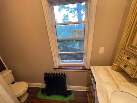 THE RED STAR room E Vacation rental in Niagara Falls