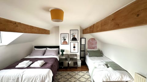 Leeds Cosy House House in Leeds