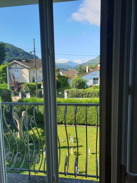 Spring, Garden, View (from property/room), Balcony/Terrace, Garden view, Mountain view