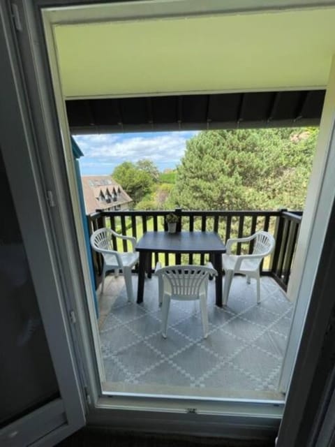 Appartement Vue mer et espaces verts proche Deauville Traveller Awards 2025 Apartment in Benerville-sur-Mer