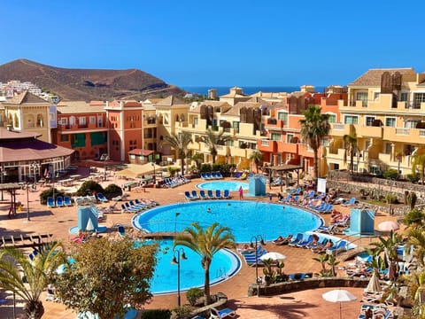 Property building, Nearby landmark, Communal lounge/ TV room, Spring, Day, Natural landscape, Bird's eye view, Beach, Evening entertainment, City view, Mountain view, Pool view, Sea view, Swimming pool, Location, sunbed