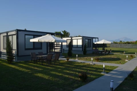 Property building, Garden