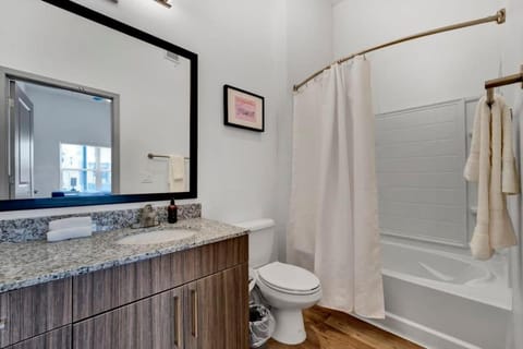 Dockside on Lake Hartwell near Death Valley Apartment in Clemson