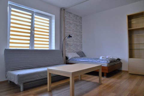 Bed, Living room