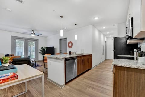 Dockside Lake Hartwell 2BR with Unique Amenities Apartment in Clemson