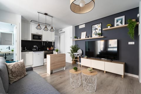 Kitchen or kitchenette, Living room