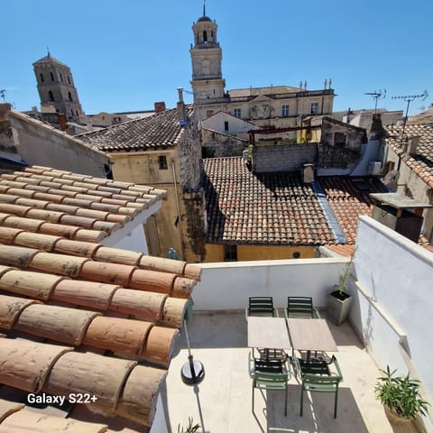 View (from property/room), Balcony/Terrace, City view