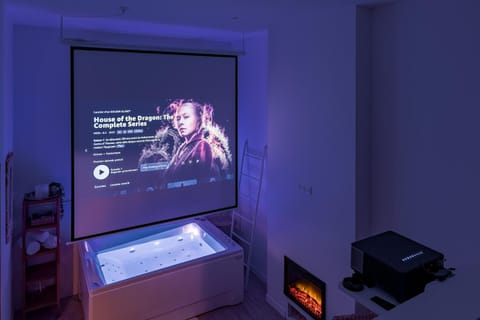 Living room, Spa and wellness centre/facilities, flat iron