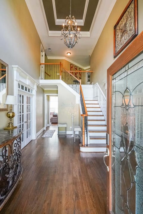 Facade/entrance, Decorative detail