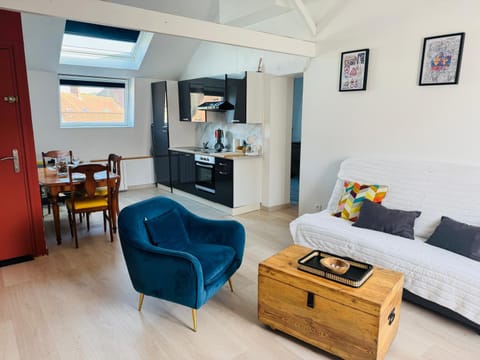 Kitchen or kitchenette, Living room, Dining area