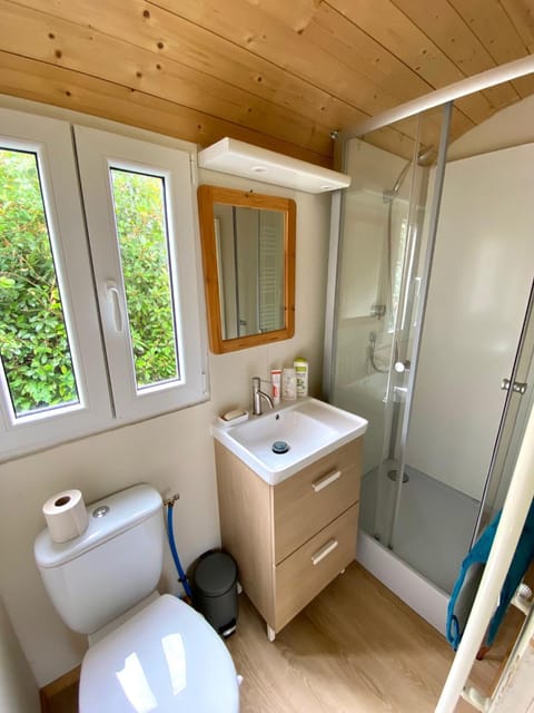 Roulotte Chalet in Bussy-Saint-Georges