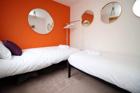 Bridge View Studio by Tŷ SA Apartment in Newport