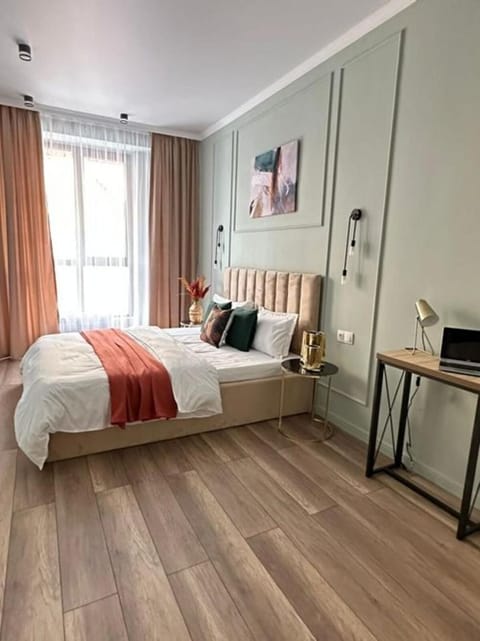 Bed, TV and multimedia, Photo of the whole room, Bedroom, wardrobe