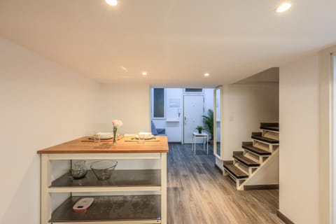 Discover Madrid from our cozy studio Apartment in Centro