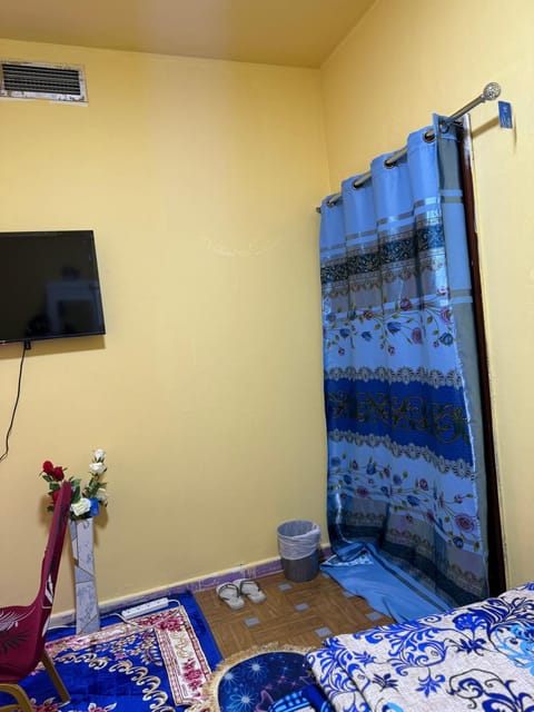 TV and multimedia, air conditioner