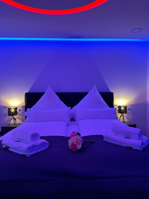 Bed, Night, Bedroom
