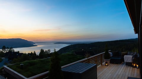 Natural landscape, Summer, View (from property/room), Balcony/Terrace, Lake view, Mountain view, River view, Sunrise, Sunset
