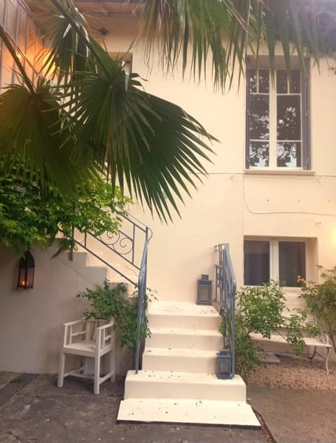 Le Nid House in Avignon