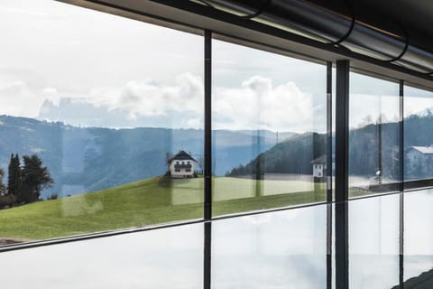 Luis & die Buabm - Gasthof Jenesien Hotel in Trentino-South Tyrol