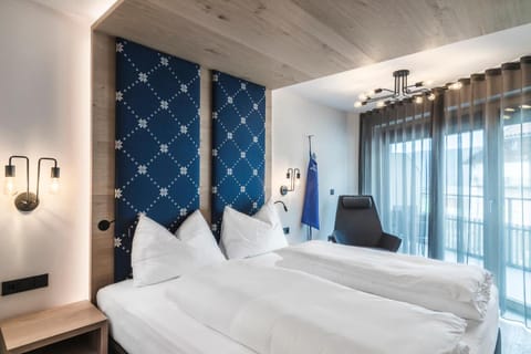 Luis & die Buabm - Gasthof Jenesien Hotel in Trentino-South Tyrol