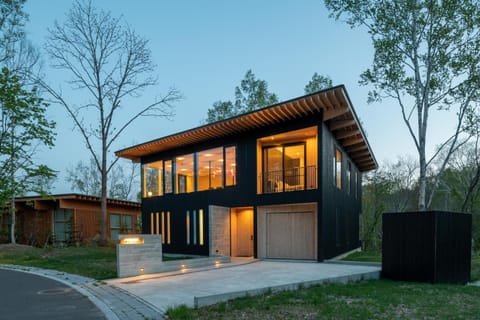 Property building, Spring, Day, Garden, Garden view