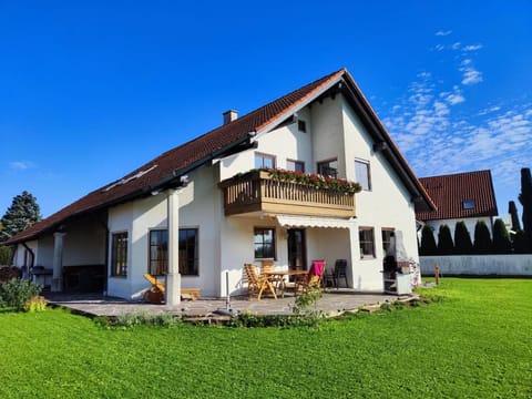 Property building, Day, Garden