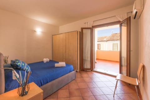 Relaxing Cristal Bedroom apartment sleeps num1502 Apartment in Santa Teresa Gallura