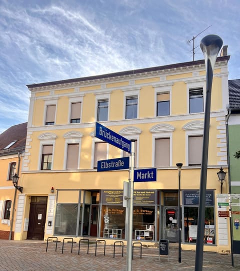 Property building, City view