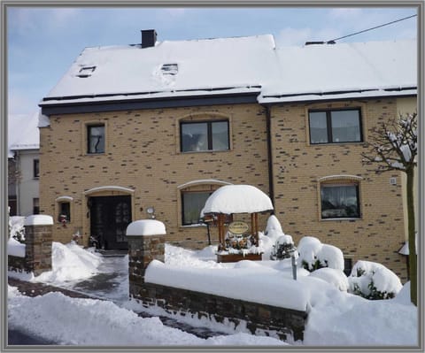 Facade/entrance, Winter