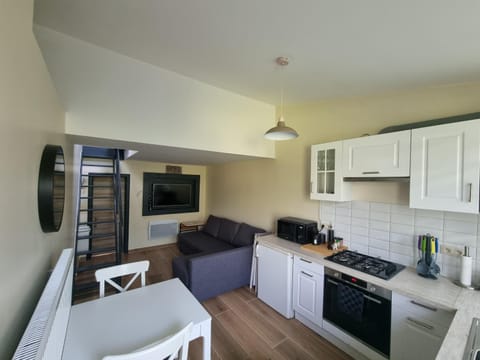 Studio Lillois Apartment in Wallonia, Belgium