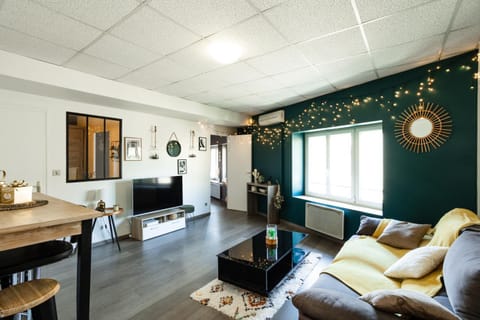 TV and multimedia, Living room, Seating area, heating, internet, sunbed