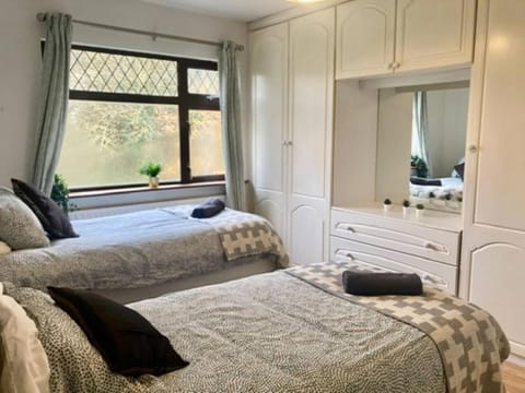 Bedroom, locker, wardrobe