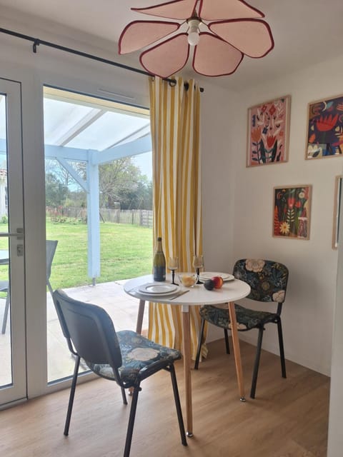 Dining area, Garden view