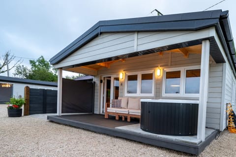 Property building, Patio, Hot Tub