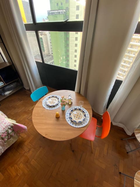 Dining area, Food