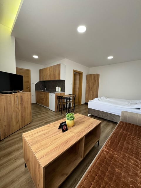 Nearby landmark, Nightclub / DJ, Bathroom, Parking, stove, kitchen, air conditioner