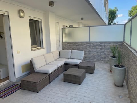 Patio, Balcony/Terrace
