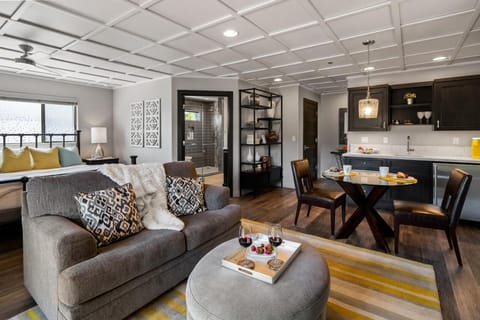 Living room, Dining area