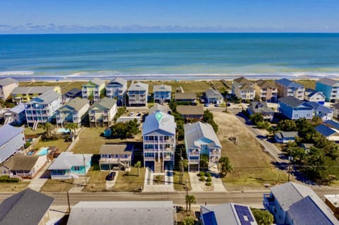 Blue Oasis House in Carolina Beach