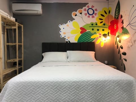 Photo of the whole room, Bedroom