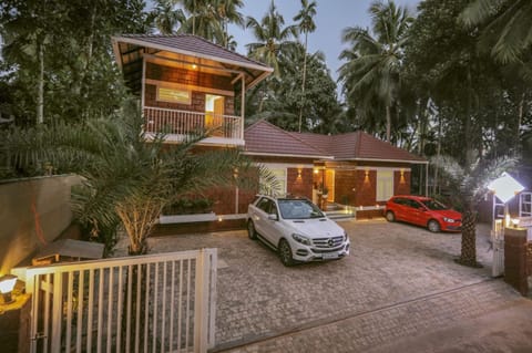 Property building, Street view, Parking