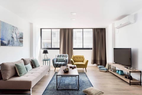 TV and multimedia, Living room, Photo of the whole room, Seating area
